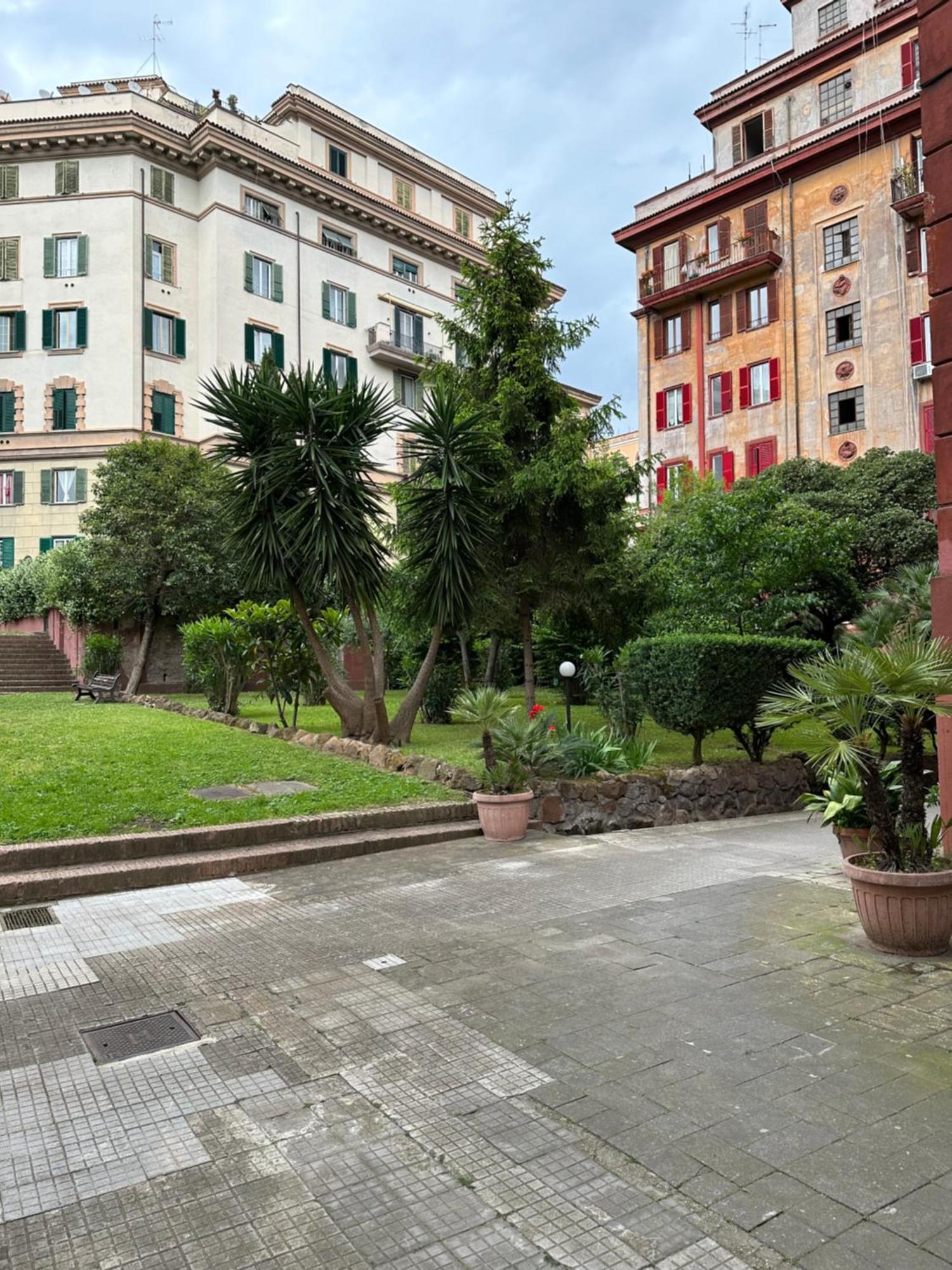 Stans Dolce Lusso Basilica San Giovanni 罗马 外观 照片