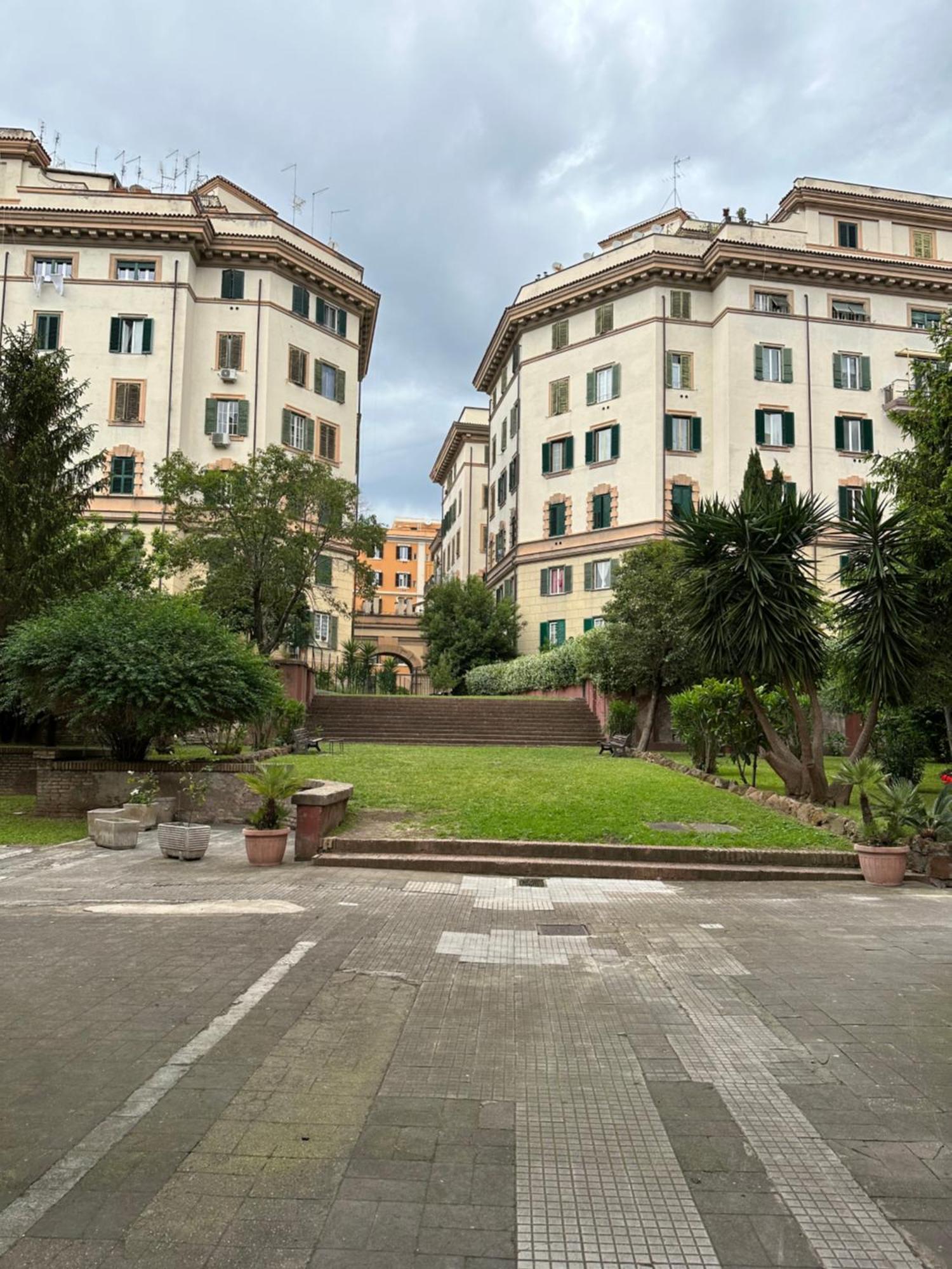 Stans Dolce Lusso Basilica San Giovanni 罗马 外观 照片
